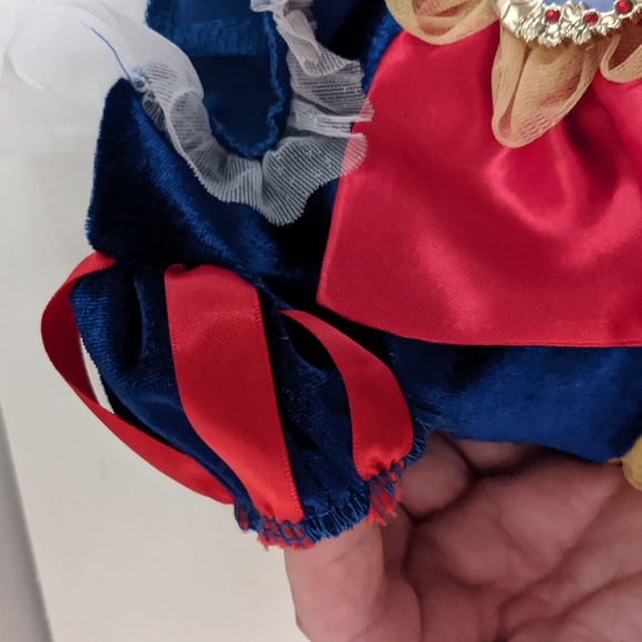 LIL' SNOW WHITE Dress Deluxe Costume Disney Little Princess 12-18m Halloween - Picture 9 of 11